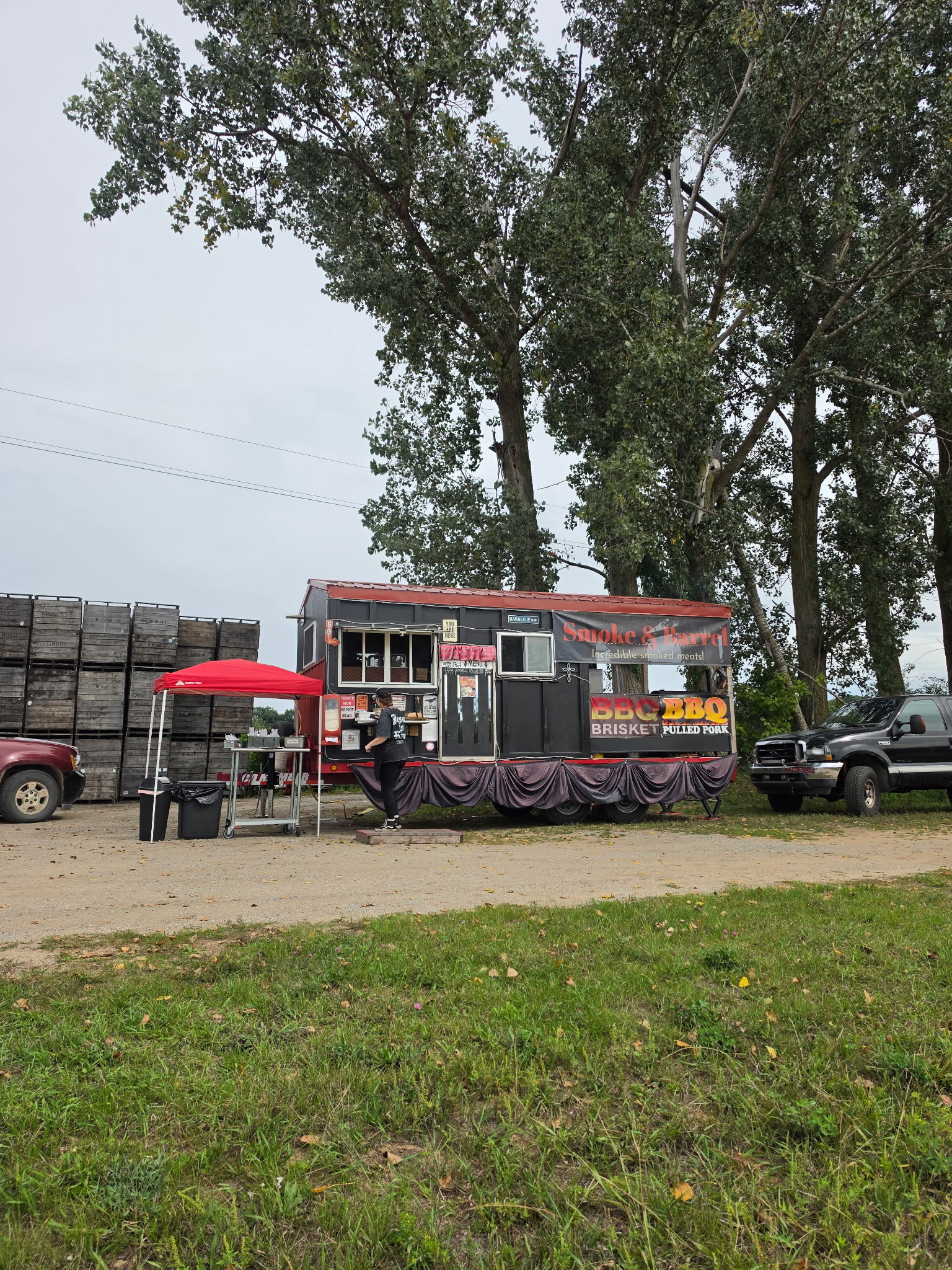 Food truck at Bush's Apples